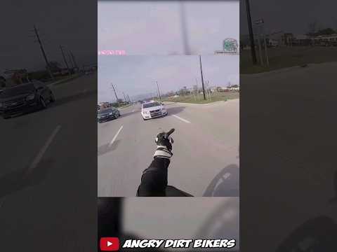 Biker crashes because of cops #policechase #bike